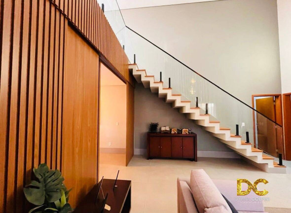 Imagem Casa de Condomínio com 3 Quartos à Venda, 218 m² em Núcleo Habitacional Sucuri - Cuiabá Imagem Casa de Condomínio com 3 Quartos à Venda, 218 m² em Núcleo Habitacional Sucuri - Cuiabá