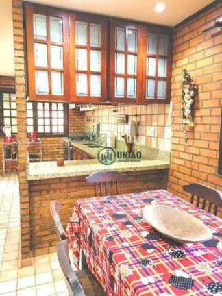 Imagem Casa com 3 Quartos à Venda, 450 m² em Camboinhas - Niterói Imagem Casa com 3 Quartos à Venda, 450 m² em Camboinhas - Niterói