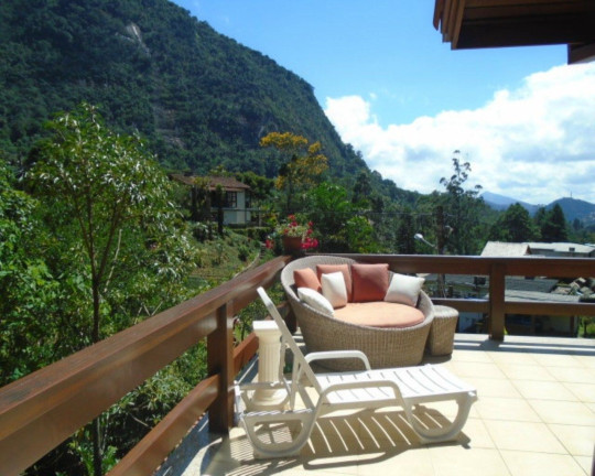 Imagem Casa com 4 Quartos à Venda, 282 m² em Carlos Guinle - Teresópolis Imagem Casa com 4 Quartos à Venda, 282 m² em Carlos Guinle - Teresópolis