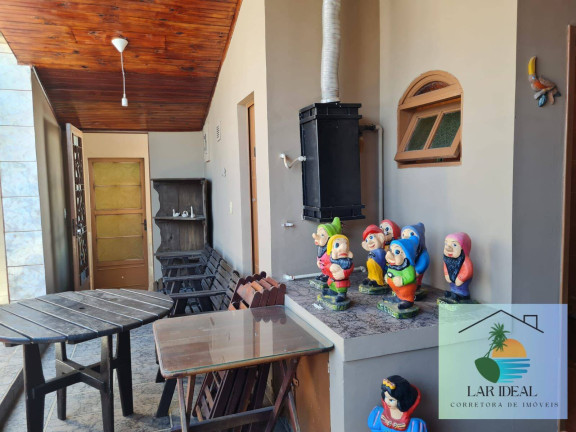 Imagem Casa com 7 Quartos à Venda, em Hospício - Araruama Imagem Casa com 7 Quartos à Venda, em Hospício - Araruama