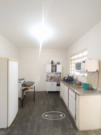 Imagem Casa com 3 Quartos à Venda, 136 m² em Setor Bueno - Goiânia Imagem Casa com 3 Quartos à Venda, 136 m² em Setor Bueno - Goiânia