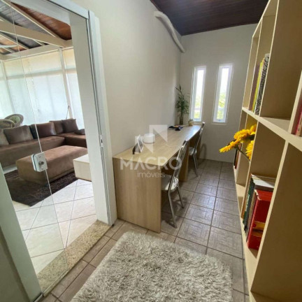 Imagem Casa com 3 Quartos à Venda, 200 m² em Vila Lenzi - Jaraguá Do Sul Imagem Casa com 3 Quartos à Venda, 200 m² em Vila Lenzi - Jaraguá Do Sul