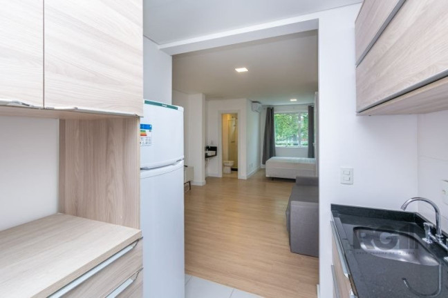 Imagem Apartamento com 1 Quarto para Alugar, 42 m² em Centro Histórico - Porto Alegre Imagem Apartamento com 1 Quarto para Alugar, 42 m² em Centro Histórico - Porto Alegre