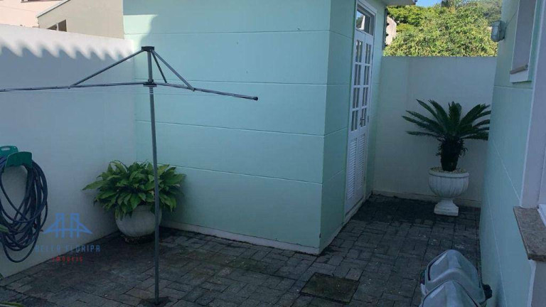 Imagem Casa com 3 Quartos à Venda, 376 m² em Córrego Grande - Florianópolis
