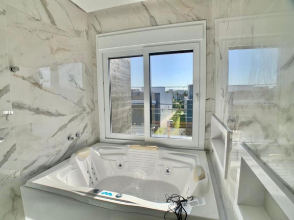Imagem Casa com 3 Quartos à Venda, 300 m² em Centro - Xangri-lá Imagem Casa com 3 Quartos à Venda, 300 m² em Centro - Xangri-lá