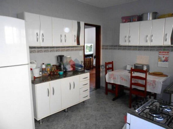 Imagem Casa com 3 Quartos à Venda, 180 m² em Quebra Frascos - Teresópolis