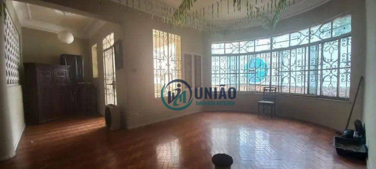 Imagem Casa com 5 Quartos à Venda, 276 m² em Icaraí - Niterói