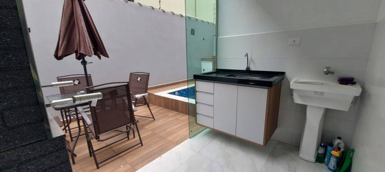Imagem Sobrado com 2 Quartos à Venda, 85 m² em Vila Atlântica - Mongaguá Imagem Sobrado com 2 Quartos à Venda, 85 m² em Vila Atlântica - Mongaguá