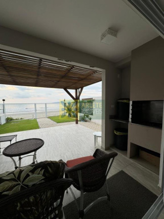 Imagem Casa com 3 Quartos à Venda, 140 m² em Balneário Perequê - Porto Belo Imagem Casa com 3 Quartos à Venda, 140 m² em Balneário Perequê - Porto Belo