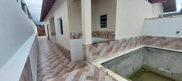 Imagem Casa com 2 Quartos à Venda, 60 m² em Jardim Leonor - Mongaguá Imagem Casa com 2 Quartos à Venda, 60 m² em Jardim Leonor - Mongaguá