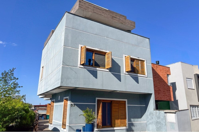 Imagem Casa com 3 Quartos à Venda, 261 m² em Passo Das Pedras - Porto Alegre Imagem Casa com 3 Quartos à Venda, 261 m² em Passo Das Pedras - Porto Alegre