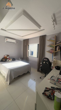 Imagem Casa com 4 Quartos à Venda, 208 m² em Cajazeiras - Fortaleza Imagem Casa com 4 Quartos à Venda, 208 m² em Cajazeiras - Fortaleza