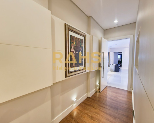 Imagem Apartamento com 3 Quartos à Venda, 307 m² em Atiradores - Joinville