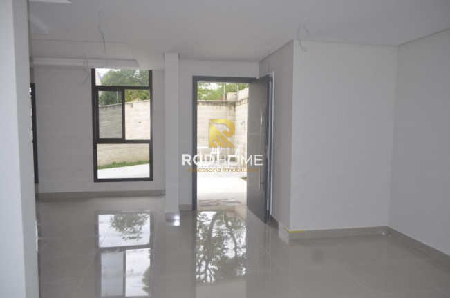 Imagem Casa com 3 Quartos à Venda, 176 m² em Bom Retiro - Curitiba Imagem Casa com 3 Quartos à Venda, 176 m² em Bom Retiro - Curitiba