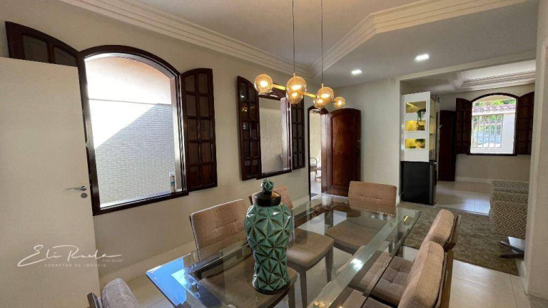 Imagem Casa com 3 Quartos à Venda, 400 m² em Itapuã - Vila Velha Imagem Casa com 3 Quartos à Venda, 400 m² em Itapuã - Vila Velha