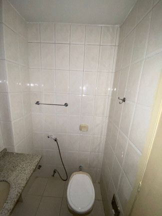 Imagem Imóvel com 2 Quartos à Venda, 70 m² em Centro - Niterói Imagem Imóvel com 2 Quartos à Venda, 70 m² em Centro - Niterói
