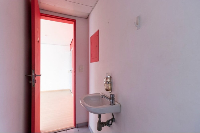 Sala Comercial à Venda, 35 m² em Vila Mariana - São Paulo
