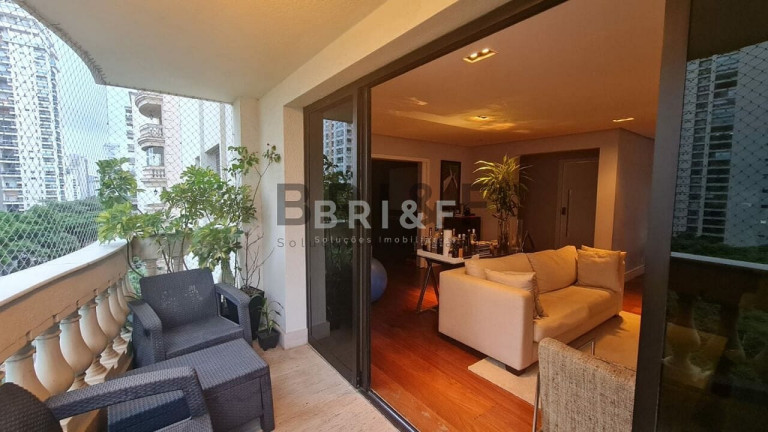 Imagem Apartamento com 3 Quartos para Alugar, 240 m² em Campo Belo - São Paulo Imagem Apartamento com 3 Quartos para Alugar, 240 m² em Campo Belo - São Paulo