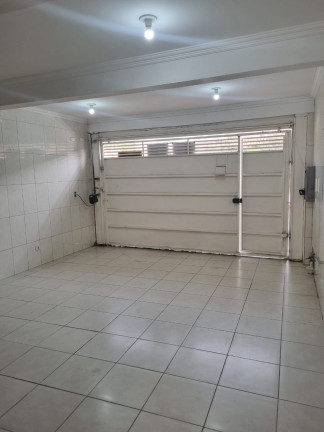 Sobrado com 4 Quartos para Alugar, 180 m² em Vila Arriete - São Paulo