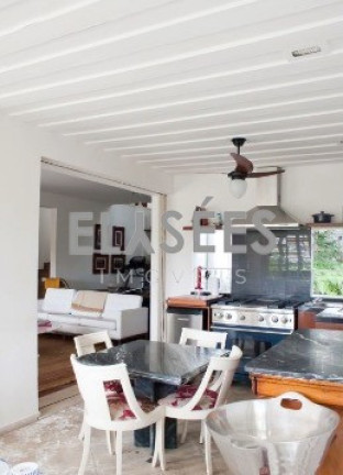 Imagem Sobrado com 4 Quartos à Venda, 386 m² em Morumbi - São Paulo Imagem Sobrado com 4 Quartos à Venda, 386 m² em Morumbi - São Paulo
