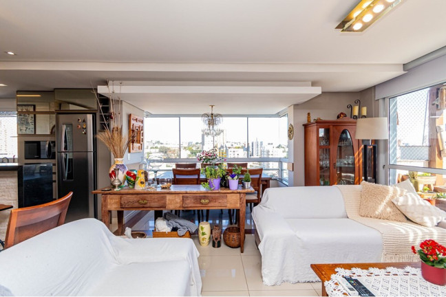 Imagem Imóvel com 2 Quartos à Venda, 161 m² em Santo Antônio - Porto Alegre Imagem Imóvel com 2 Quartos à Venda, 161 m² em Santo Antônio - Porto Alegre