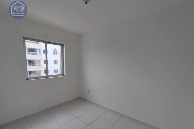 Imagem Apartamento com 2 Quartos à Venda, 56 m² em Espinheiros - Itajaí