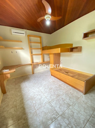 Imagem Casa com 3 Quartos à Venda, 179 m² em Mina Do Mato - Criciúma