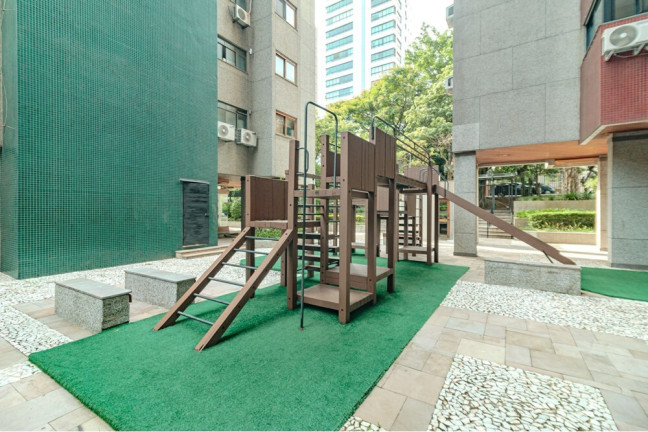 Imagem Imóvel com 2 Quartos à Venda, 101 m² em Bela Vista - Porto Alegre Imagem Imóvel com 2 Quartos à Venda, 101 m² em Bela Vista - Porto Alegre
