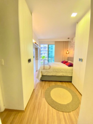 Imagem Imóvel com 3 Quartos à Venda, 116 m² em Icaraí - Niterói Imagem Imóvel com 3 Quartos à Venda, 116 m² em Icaraí - Niterói