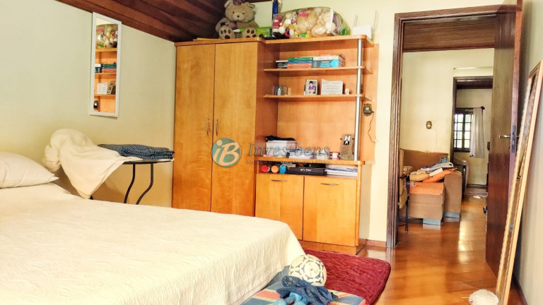 Imagem Casa com 4 Quartos à Venda, 350 m² em Taboão - Curitiba Imagem Casa com 4 Quartos à Venda, 350 m² em Taboão - Curitiba