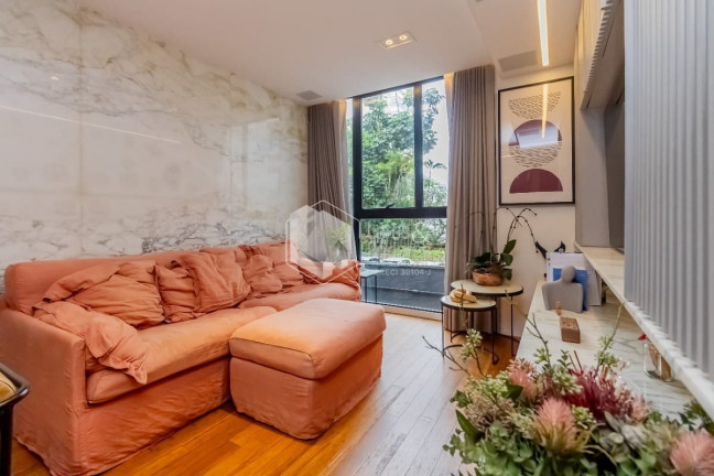 Imagem Casa com 1 Quarto à Venda, 138 m² em Vila Nova Conceição - São Paulo Imagem Casa com 1 Quarto à Venda, 138 m² em Vila Nova Conceição - São Paulo