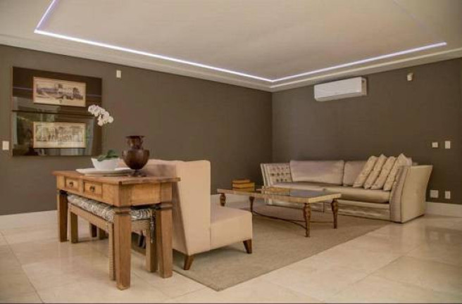 Imagem Casa com 6 Quartos à Venda, 1.111 m² em Florianópolis