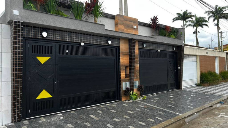 Imagem Casa com 3 Quartos à Venda, 135 m² em Caiçara - Praia Grande Imagem Casa com 3 Quartos à Venda, 135 m² em Caiçara - Praia Grande