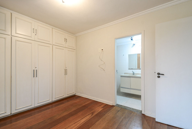 Imagem Apartamento com 3 Quartos à Venda, 161 m² em Moema - São Paulo Imagem Apartamento com 3 Quartos à Venda, 161 m² em Moema - São Paulo