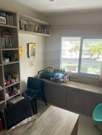 Imagem Apartamento com 3 Quartos à Venda, 130 m² em Camboinhas - Niterói