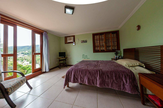Imagem Casa com 4 Quartos à Venda, 220 m² em Itaipu - Niterói Imagem Casa com 4 Quartos à Venda, 220 m² em Itaipu - Niterói