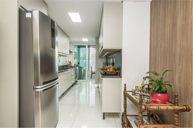 Imagem Casa com 3 Quartos à Venda,  em Chácara Das Pedras - Porto Alegre