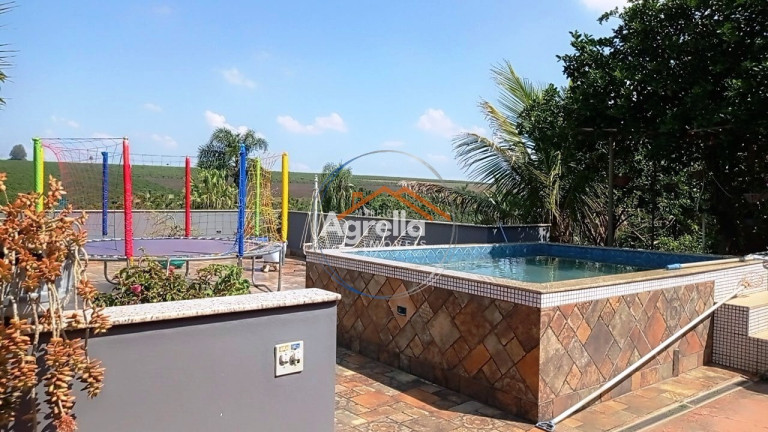 Imagem Imóvel com 2 Quartos à Venda, 374 m² em Pederneiras - Mogi Mirim Imagem Imóvel com 2 Quartos à Venda, 374 m² em Pederneiras - Mogi Mirim