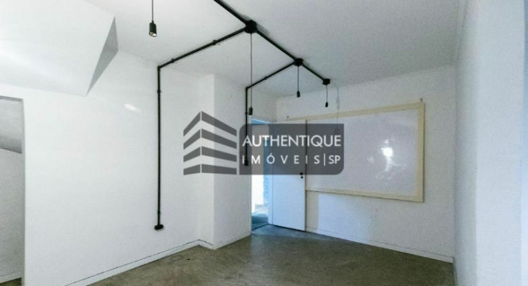 Imagem Sobrado com 3 Quartos à Venda, 256 m² em Moema - São Paulo Imagem Sobrado com 3 Quartos à Venda, 256 m² em Moema - São Paulo
