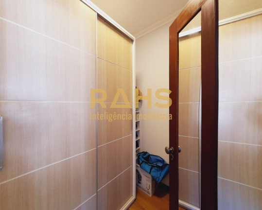 Imagem Casa com 4 Quartos à Venda, 420 m² em Anita Garibaldi - Joinville Imagem Casa com 4 Quartos à Venda, 420 m² em Anita Garibaldi - Joinville