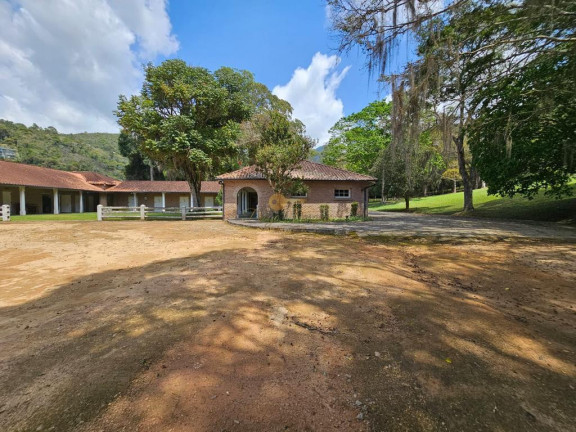 Imagem Imóvel com 3 Quartos à Venda, 557 m² em Parque Do Imbui - Teresópolis Imagem Imóvel com 3 Quartos à Venda, 557 m² em Parque Do Imbui - Teresópolis