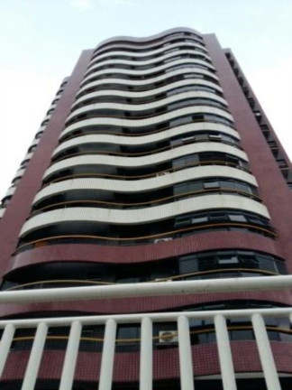 Imagem Imóvel com 3 Quartos à Venda, 200 m² em Guararapes - Fortaleza Imagem Imóvel com 3 Quartos à Venda, 200 m² em Guararapes - Fortaleza