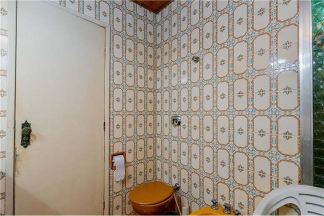 Imagem Imóvel com 4 Quartos à Venda, em Bom Fim - Porto Alegre Imagem Imóvel com 4 Quartos à Venda, em Bom Fim - Porto Alegre