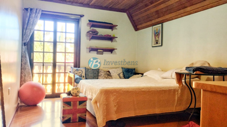 Imagem Casa com 4 Quartos à Venda, 350 m² em Taboão - Curitiba Imagem Casa com 4 Quartos à Venda, 350 m² em Taboão - Curitiba