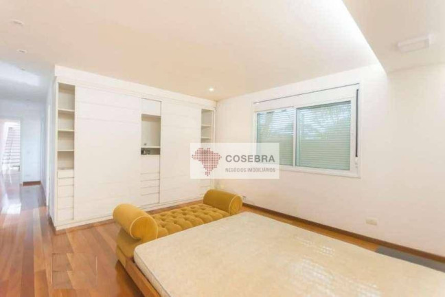 Imagem Sobrado com 4 Quartos à Venda, 258 m² em Moema - São Paulo