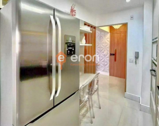 Imagem Apartamento com 3 Quartos à Venda, 116 m²