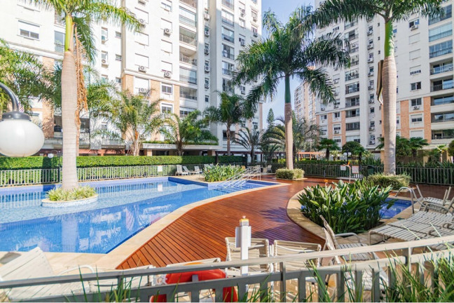 Imagem Imóvel com 3 Quartos à Venda,  em Passo Da Areia - Porto Alegre