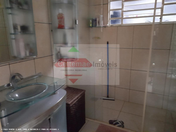 Imagem Casa com 3 Quartos à Venda, 200 m² em Vila Aparecida - Taubaté Imagem Casa com 3 Quartos à Venda, 200 m² em Vila Aparecida - Taubaté