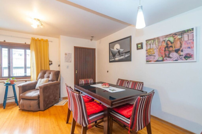 Imagem Casa com 3 Quartos à Venda, 174 m² em Nonoai - Porto Alegre Imagem Casa com 3 Quartos à Venda, 174 m² em Nonoai - Porto Alegre