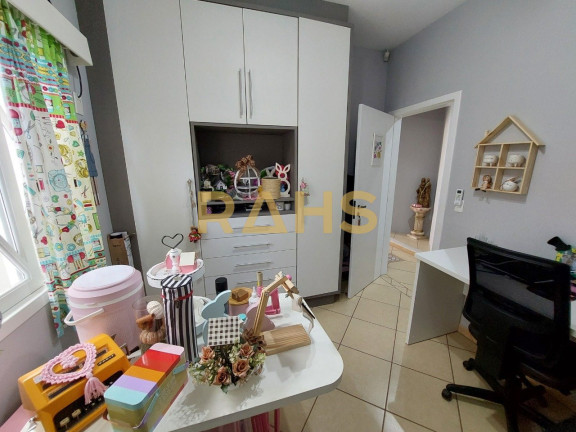 Imagem Casa com 3 Quartos à Venda, 270 m² em Costa E Silva - Joinville